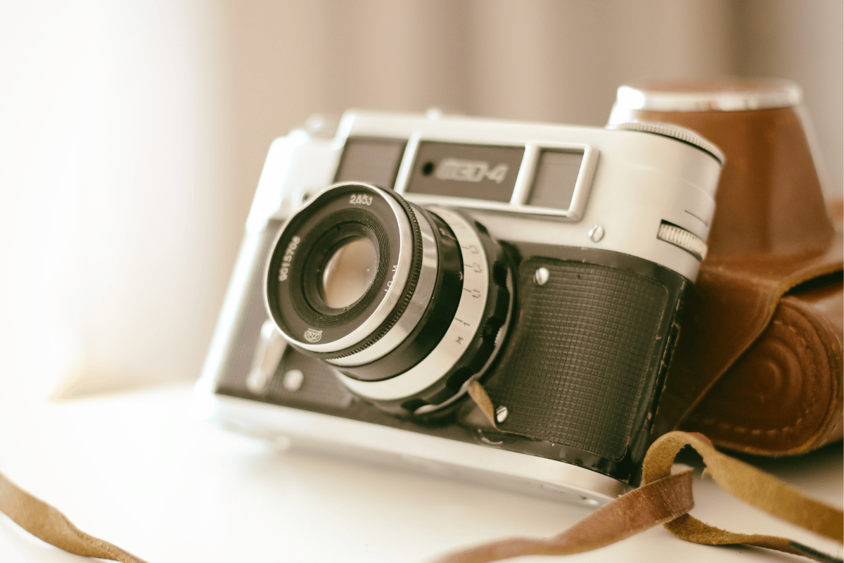 what is a point and shoot film camera?